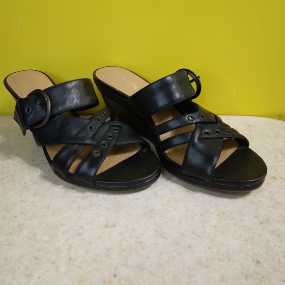 Clarks Wedge Sandals- Size Women's 7M - Picture 1 of 10